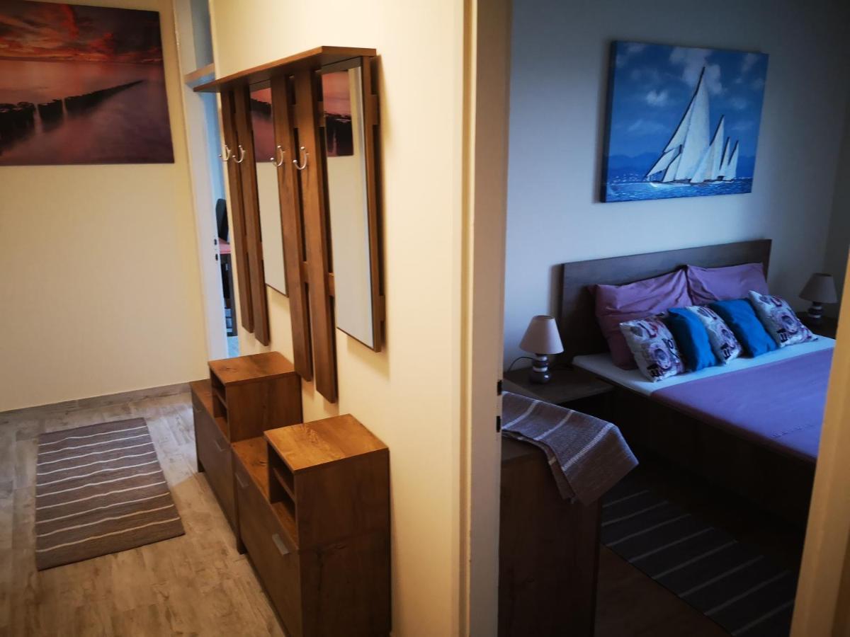 Apartman Petrovic City Center トロギール エクステリア 写真